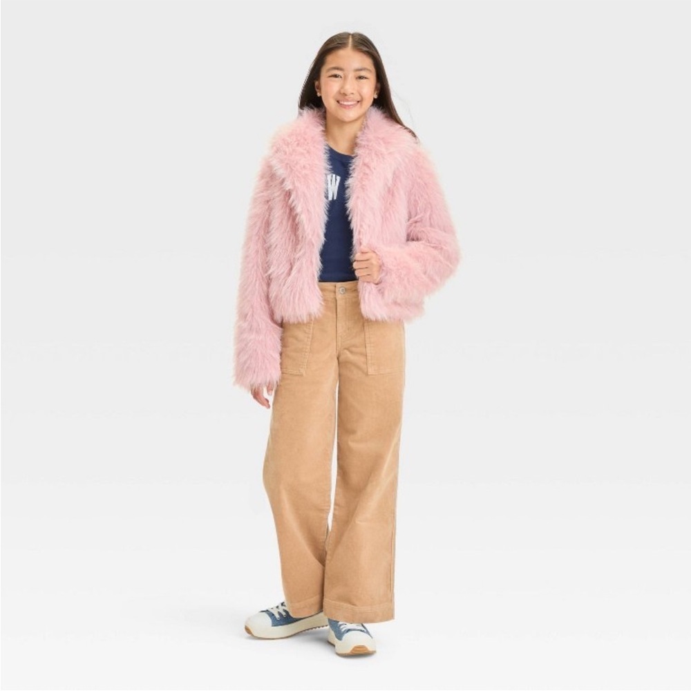 Girl’s Short Faux Fur Pink Jacket NWT - Picture 3 of 6